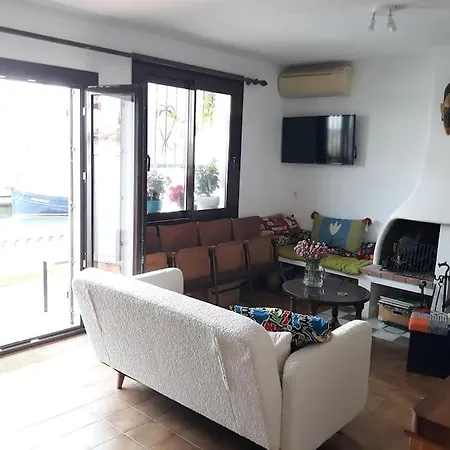 Casa Pelagia, Maison De Pecheur Avec Amarre, Sejour Cinq Nuits Minimum إمبوريابرافا
